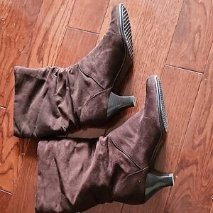 Aerosoles Brown suede boots